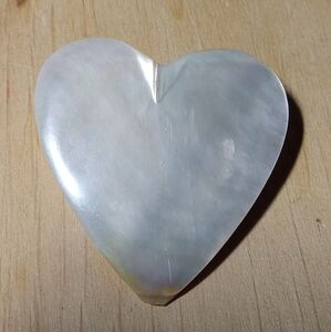 👍 5 for $20 Vintage large mother of pearl carved heart pin brooch